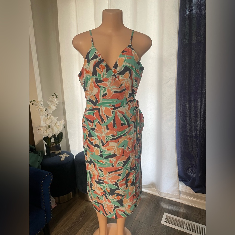 Nine West Wrap Floral Print Spaghetti Strap Dress Medium colorful Plumeria Teal